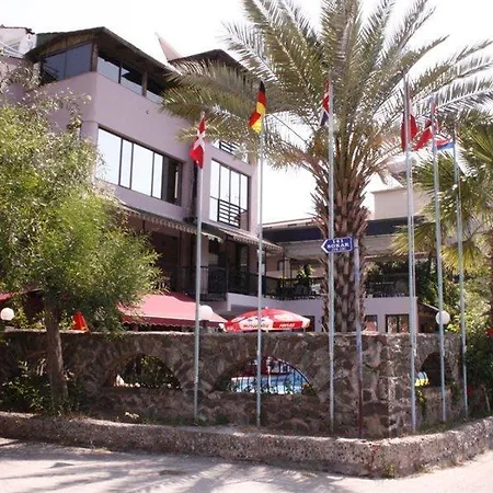 Apart Otel Tropic Marina 2*