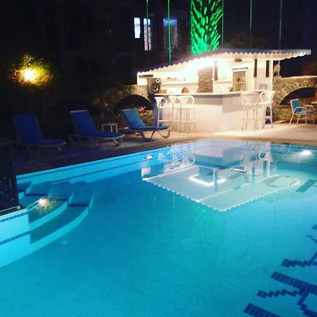 Apart Otel Tropic Marina 2*